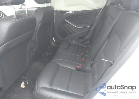 2015 Mercedes-Benz Gla 250 z USA, uszkodzony, nr VIN WDCTG4EB3FJ162017